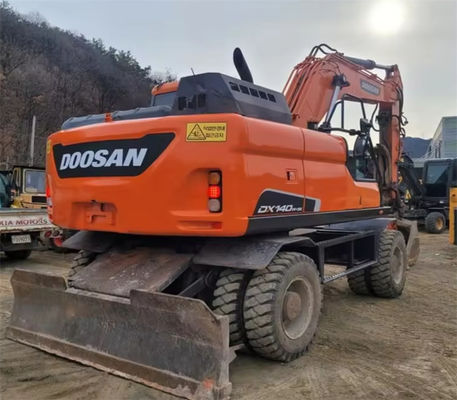 เกาหลีเดิม ใช้ Doosan DH140W ด้วยเครื่องขุดล้อในสภาพดี