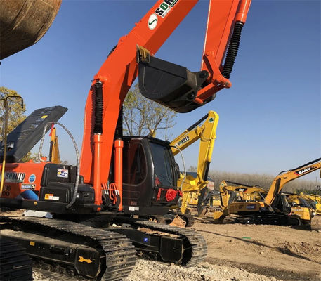 สภาพดี มือสอง 19400KG ส้ม Hitachi Excavator Zx200 กับ ISUZU AA-6BGIT เครื่องยนต์