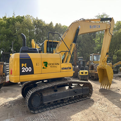 เครื่องขุด Komatsu PC200-8 จากญี่ปุ่น