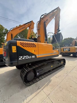 รถขุดไฮดรอลิกแบบตีนตะขาบ Hyundai 220LC-9S เกียร์และปั๊มเดิมอยู่ในสภาพดี แรงขุดต่ำและแข็งแกร่ง